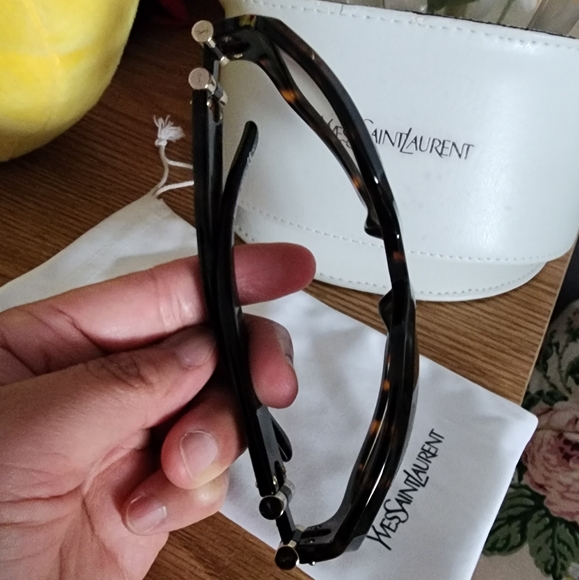 YSL Sunglasses - Picture 8 of 12